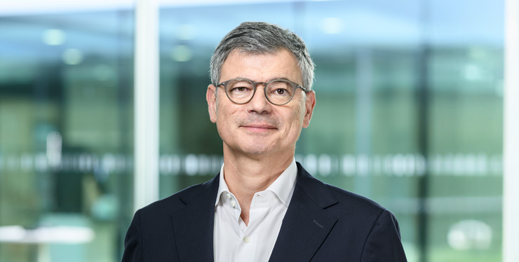 20240405-Faculty-Frederic_Dalsace-Card-740x374 - IMD Business School