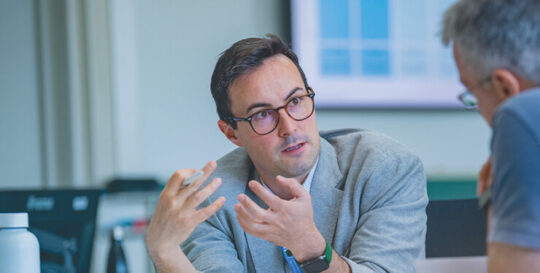 20240405-Simple-Card-740x374px-Solutions for organizations4 - IMD Business School