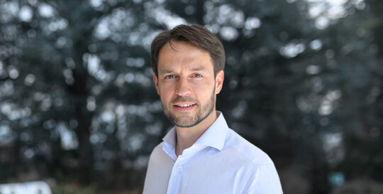 20250116-Alumni-Together_Community-Leadership_Team-Pavel_Sanin-Card-740×374 - IMD Business School