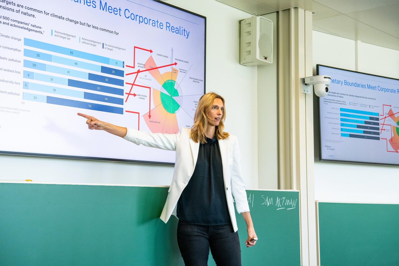 20250902-Image_Resize-Julia_Binder-2560x1709 - IMD Business School